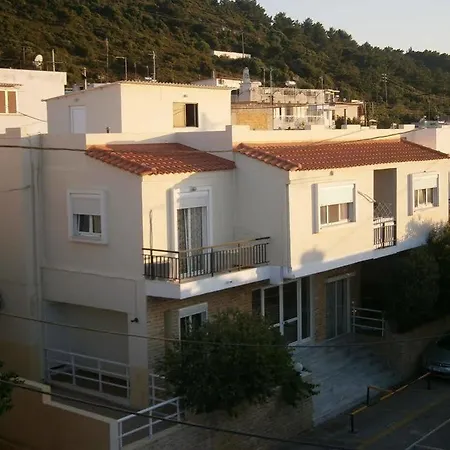 Hotel Maravelias Apartment *